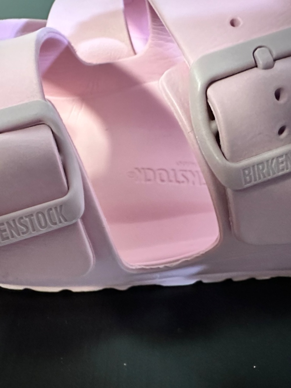 Birkenstock Arizona EVA sandals in the shade Fondant Pink. Womens - Picture 2 of 7